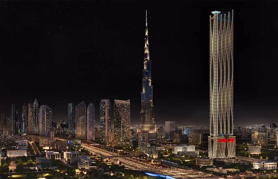 Bayz 102 is a gated residential complex located in Business Bay, one of Dubai's most prominent neighbourhoods. Developed by Danube, the building features a diverse range of apartments, including studios, multi-bedroom apartments with private balcony pools, and five-bedroom penthouses. Thanks to its Business Bay location, many of Dubai's key attractions are just minutes from Bayz 102. The Burj Khalifa and Dubai Mall are only 3 minutes away, Jumeirah Beach is 7 minutes away, and Dubai International Airport is just 15 minutes away. In addition to the wealth of amenities in the surrounding area, Bayz 102 itself offers residents over 40 exclusive facilities, including a library, a bowling alley, a fitness centre, and multiple swimming pools. The prime central location and extended payment plan make an apartment in Bayz 102 particularly attractive for investors from the Netherlands.